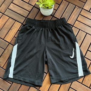 ✨EUC✨ Nike Dri-Fit Athletic Shorts - Boys Medium